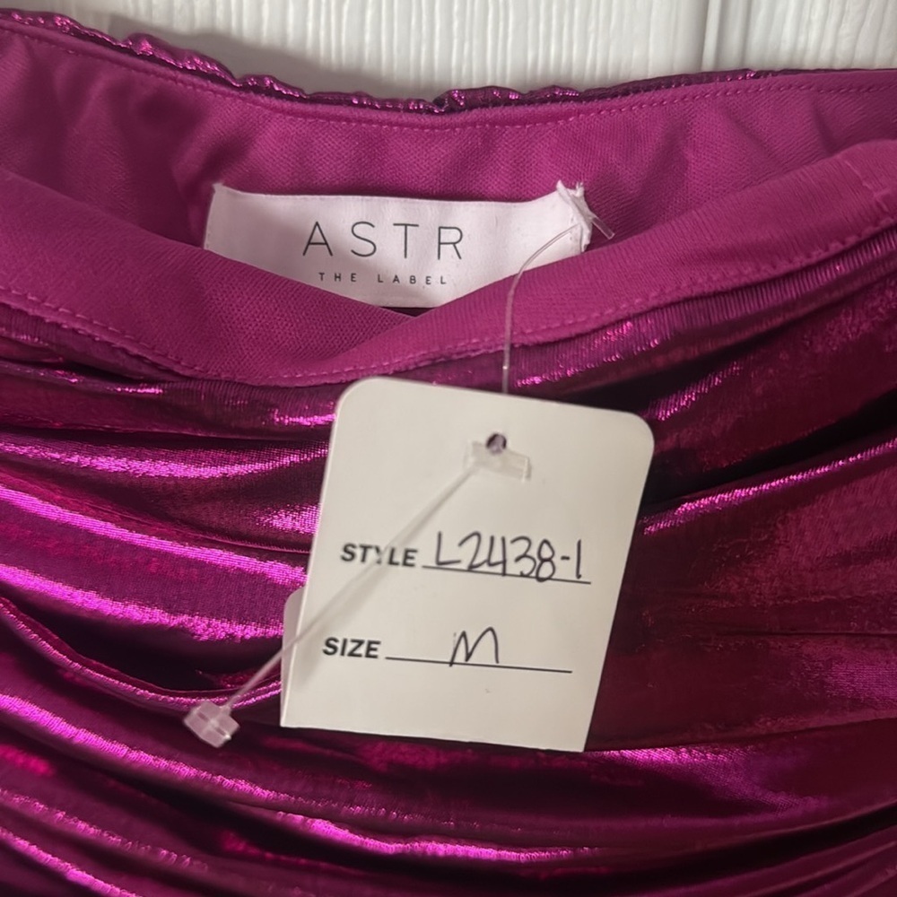 NWT ASTR Vibrant Pink Shimmer Dress mini bandage MEDIUM strapless - Picture 4 of 5